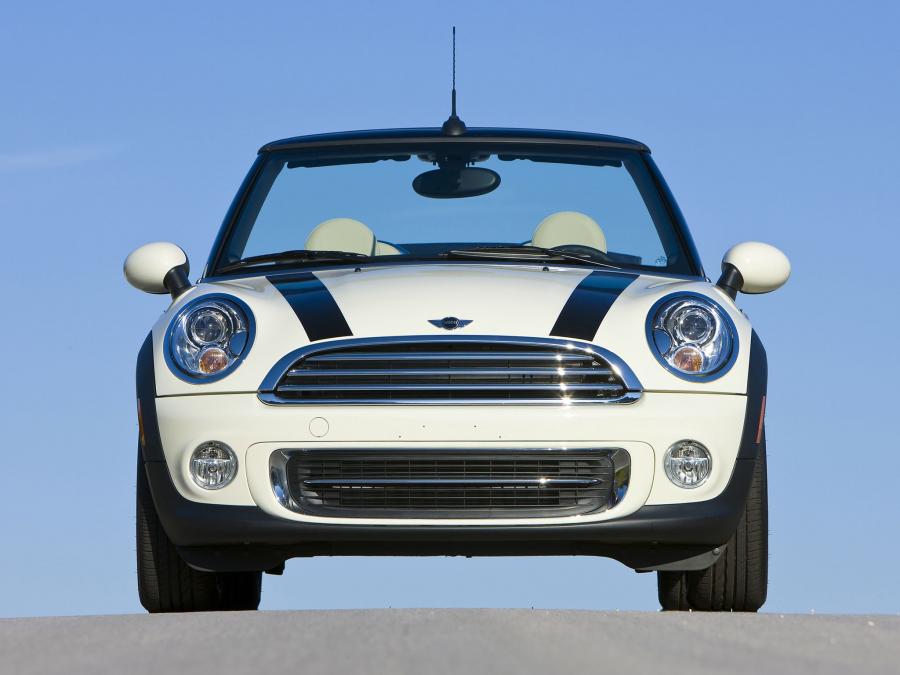  Mini Cooper Cabrio 2010 года  (US) (фото 7 из 30)
